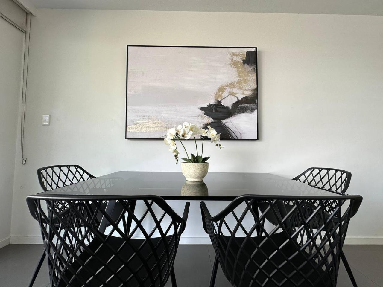 Cirque Boutique Apartments Брисбен Экстерьер фото